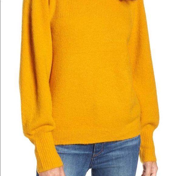 2/$50 ✨ H&M Puffy Sleeve Knit Sweater - Picture 1 of 5